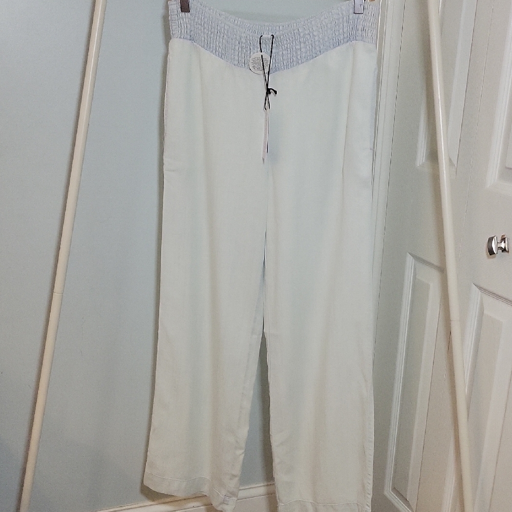 For The Republic Light Washed Blue Wide Leg Pants NWT Size Medium